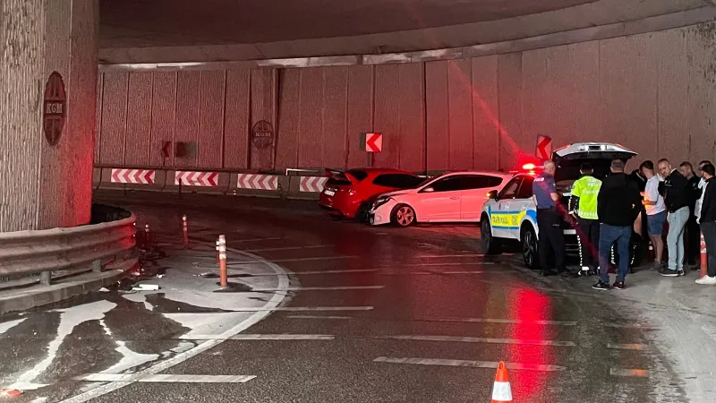 'Ucube kavşak'ta 2 ayrı kaza: 4 yaralı